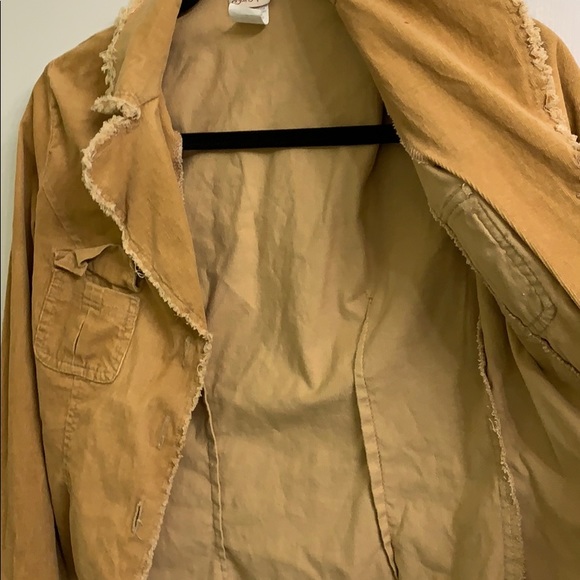 Jacket - Picture 3 of 4